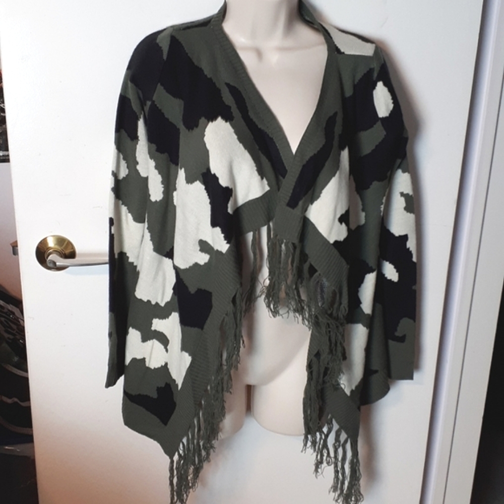 ARDENE Women's Camouflage Fringe Sweater Cardigan Size XS NWOT